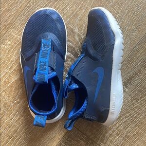 Nike Blue Flex runner 10.5 C